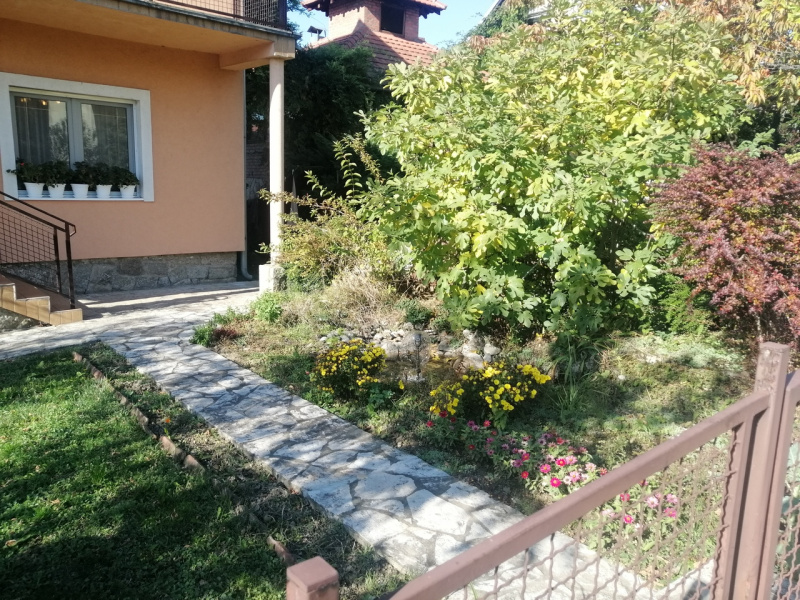 Lazarevac, Lazarevac, ,3 BathroomsBathrooms,Kuća,Prodaja,1443