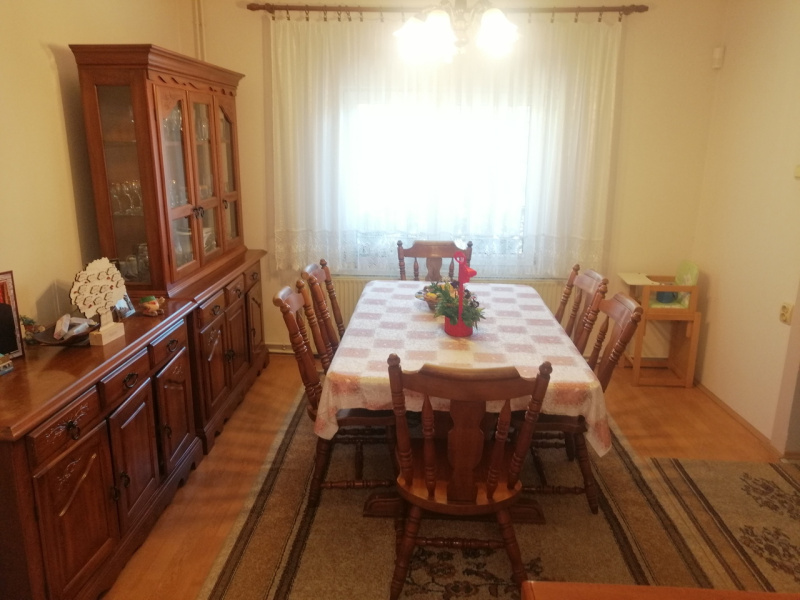 Lazarevac, Lazarevac, ,3 BathroomsBathrooms,Kuća,Prodaja,1443