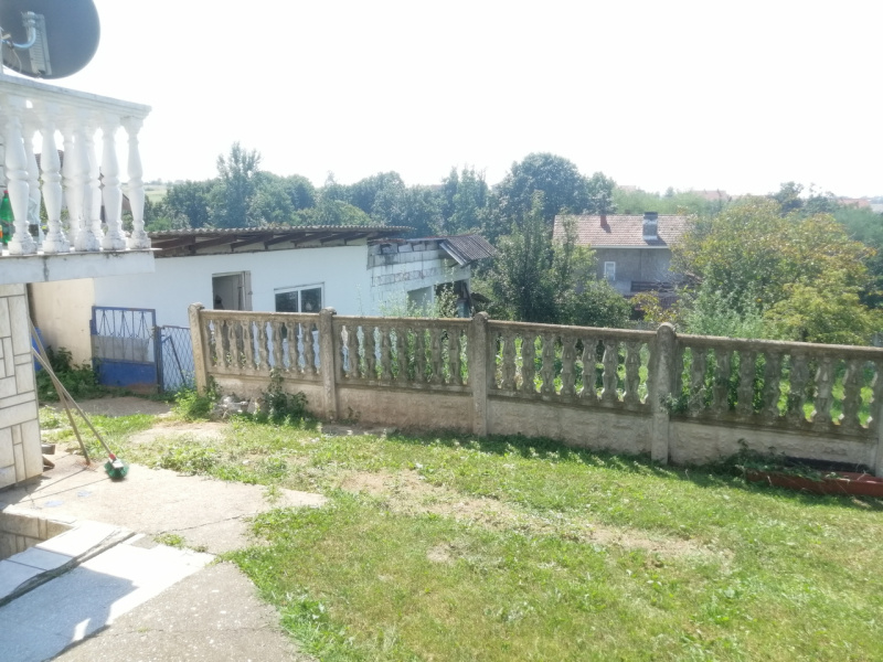 Lazarevac, Lazarevac, ,4 BathroomsBathrooms,Kuća,Prodaja,1600
