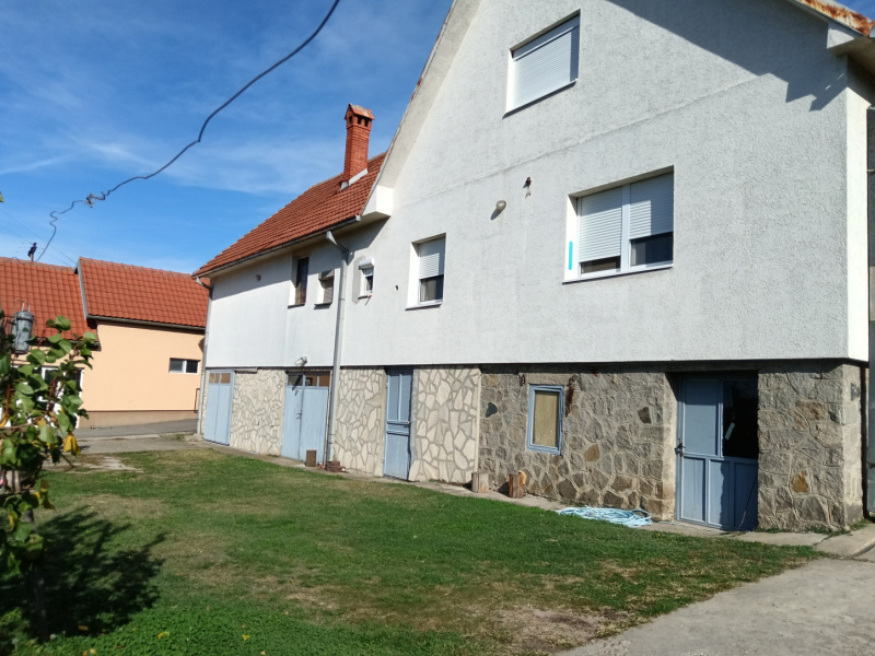 Lazarevac, Lazarevac, ,4 BathroomsBathrooms,Kuća,Prodaja,1616